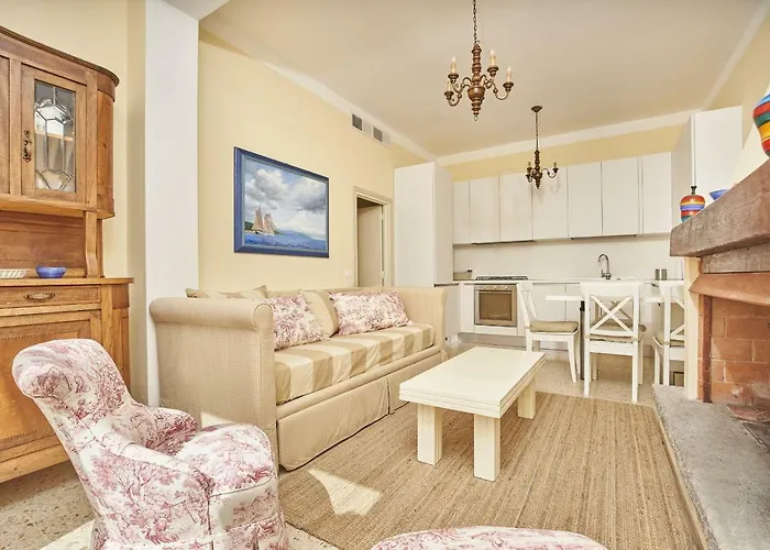 Hills * Марчана