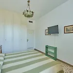 Hills Apartment *